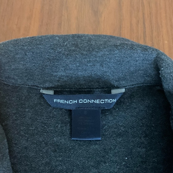 French Connection 3/4 Sleeve V-Neck Button-up Top, VGUC - Picture 4 of 4